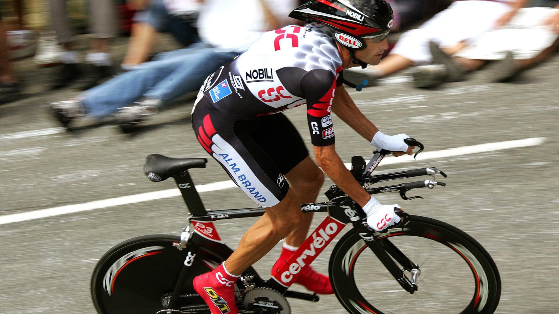 奥康纳的脚法与视野让袋鼠队的进攻更具威胁，奥康纳开的车